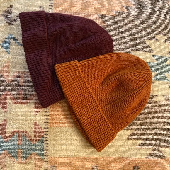 Gap Classic Beanies - Picture 4 of 8